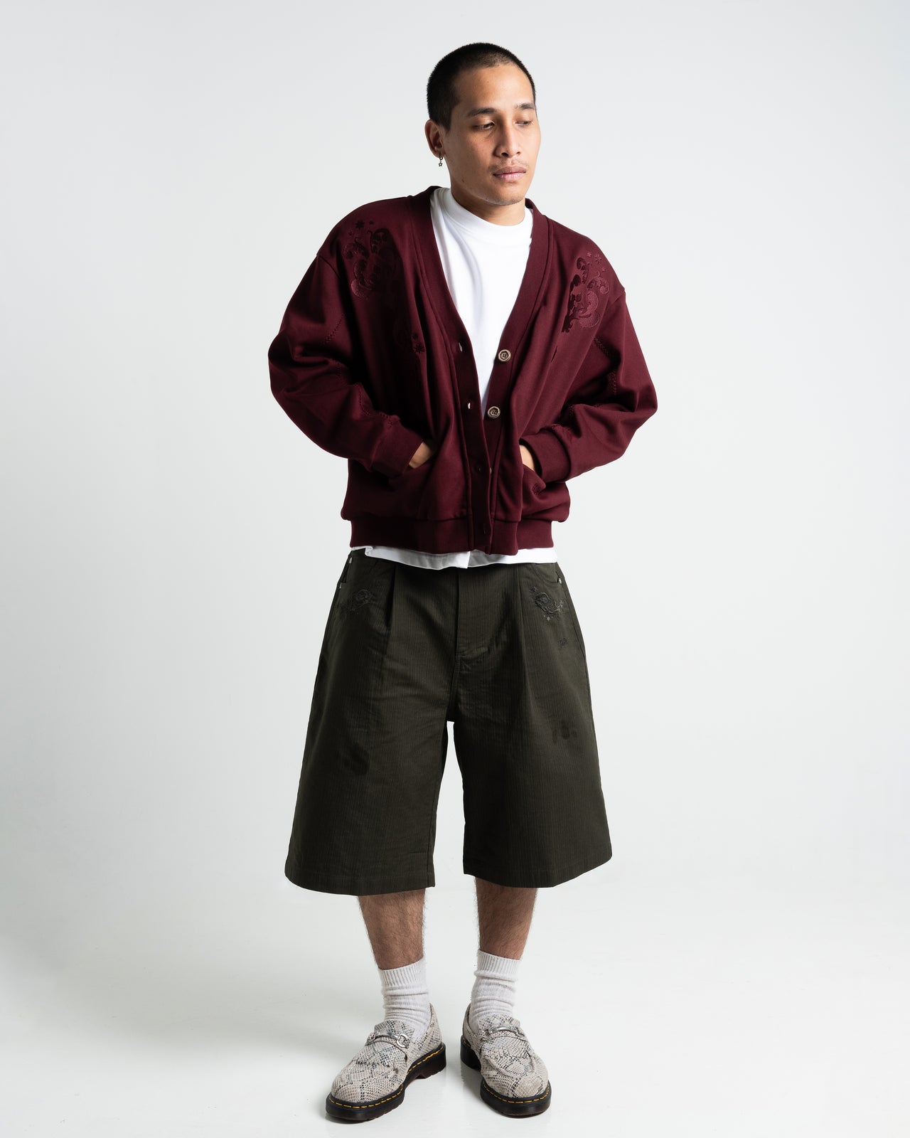 DUSTCUT SHORTS DARK ASH