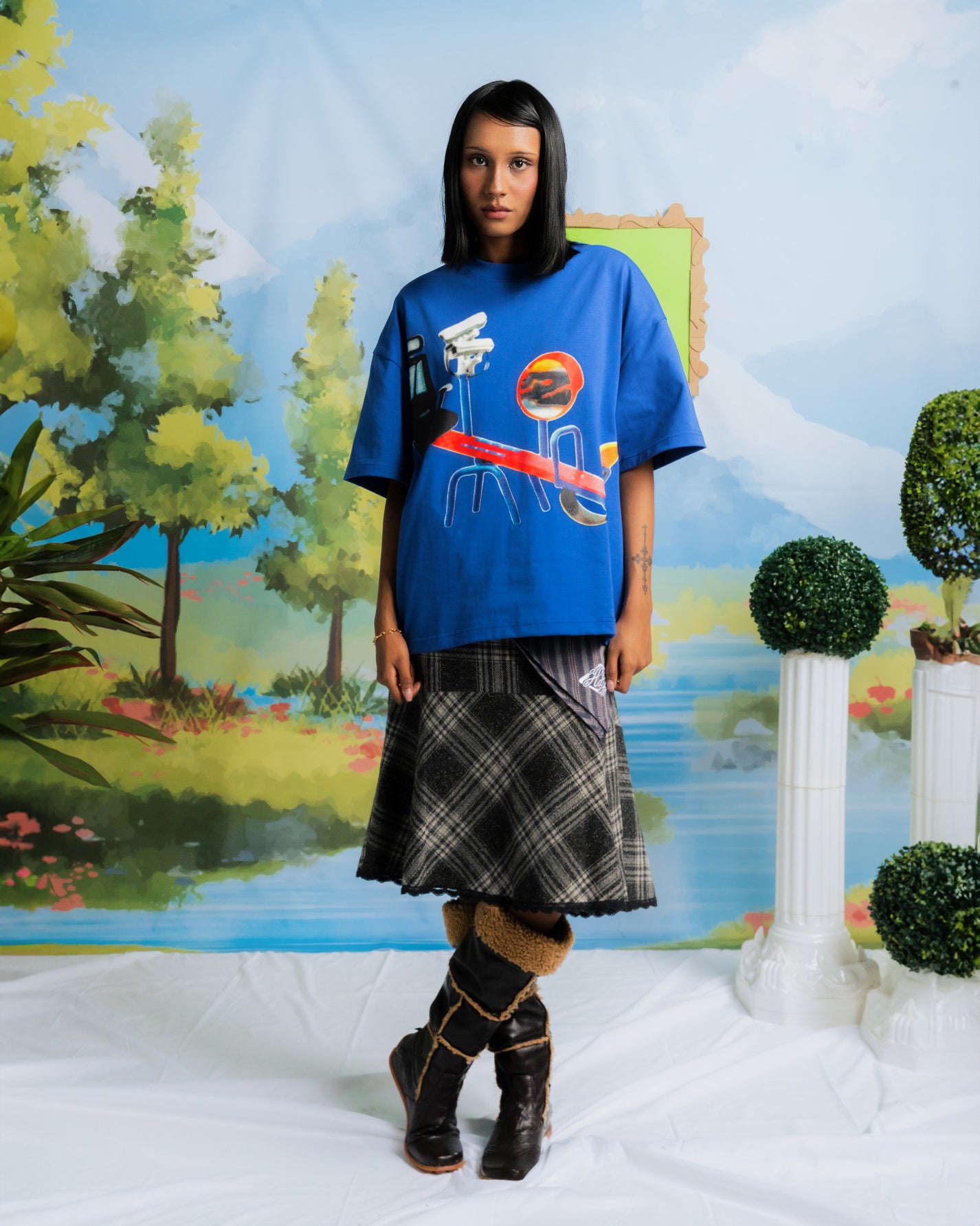 NOT-SO-BALANCE TEE ROYAL BLUE