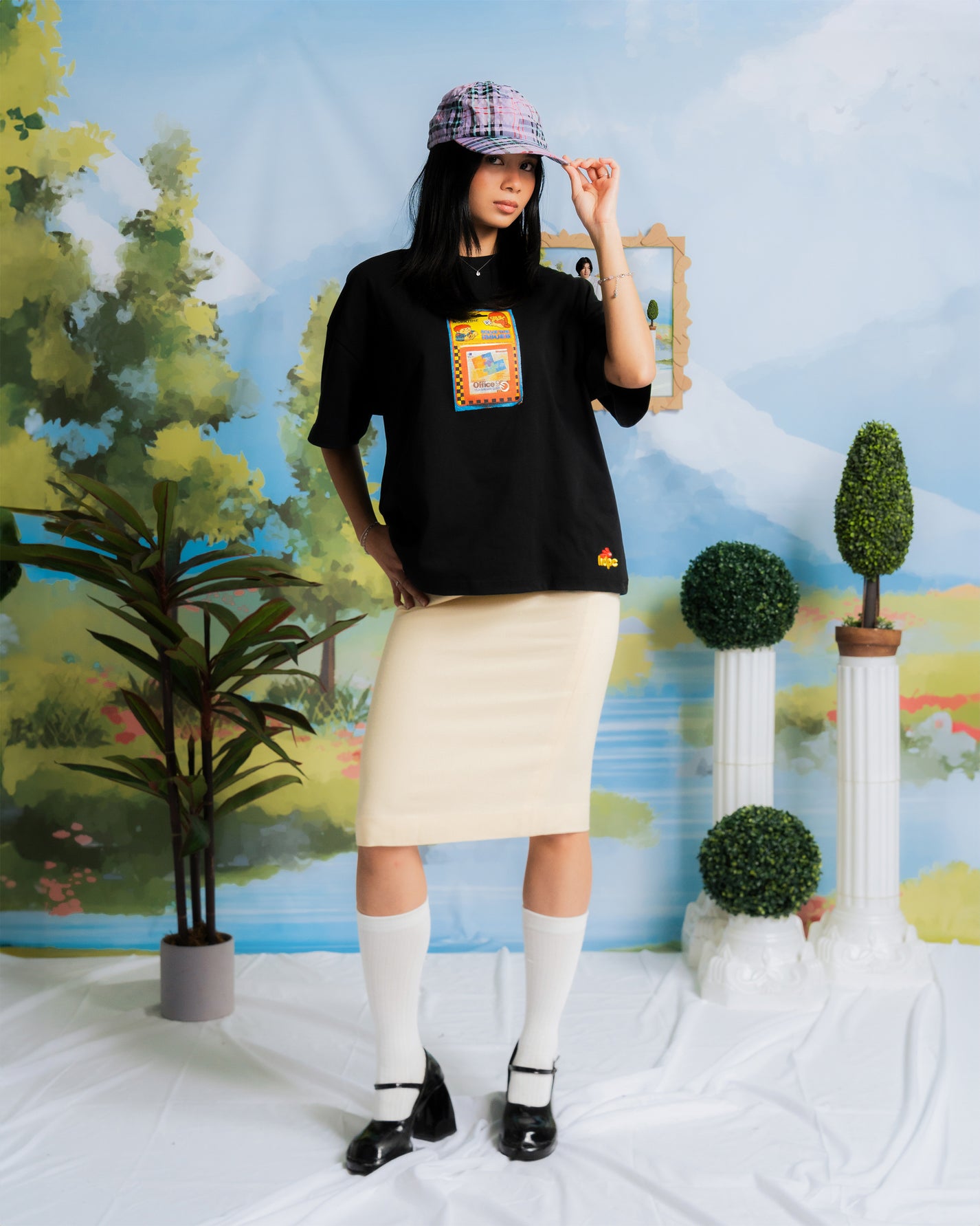 ISSUE TEE BLACK