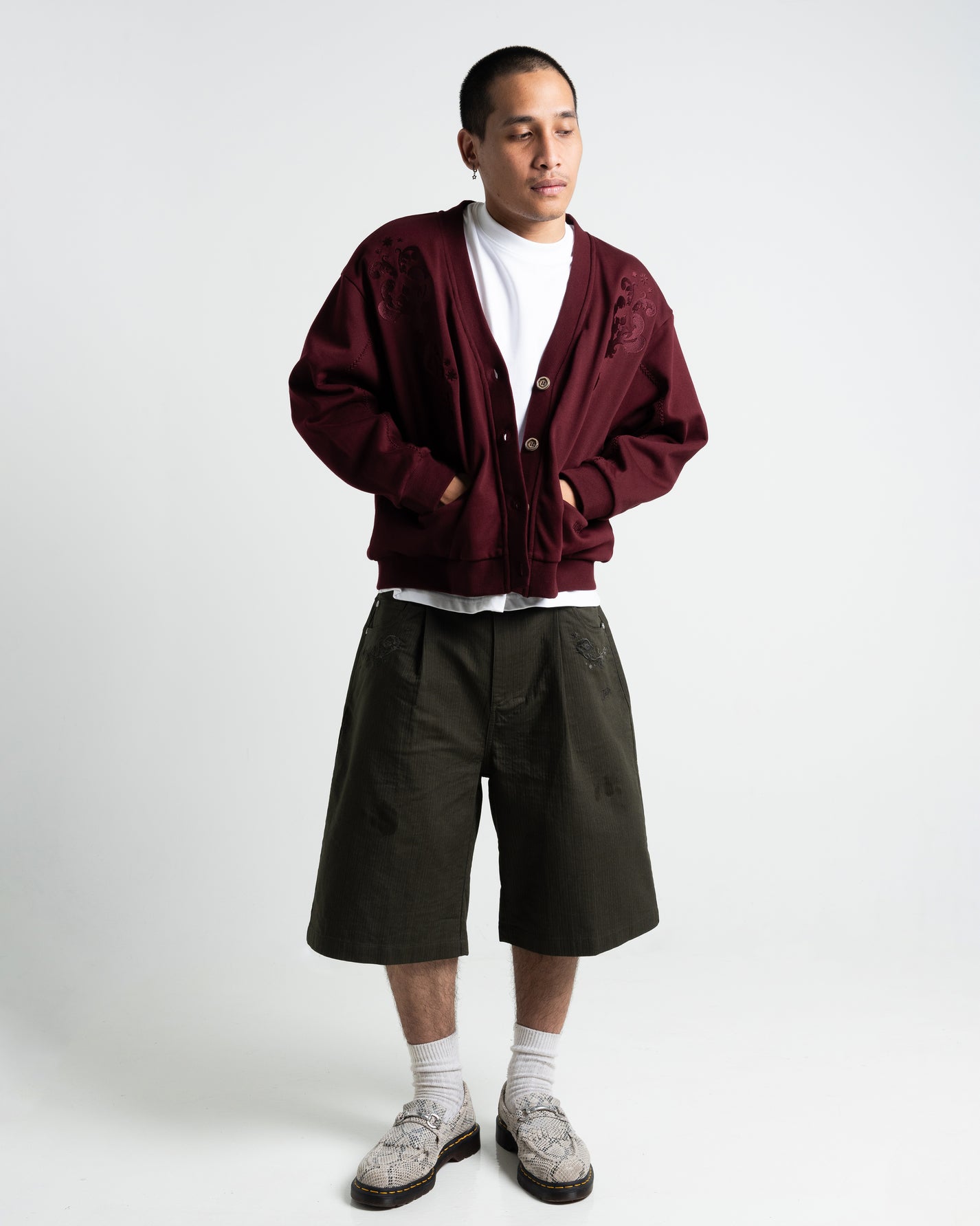 DUSTCUT SHORTS DARK ASH