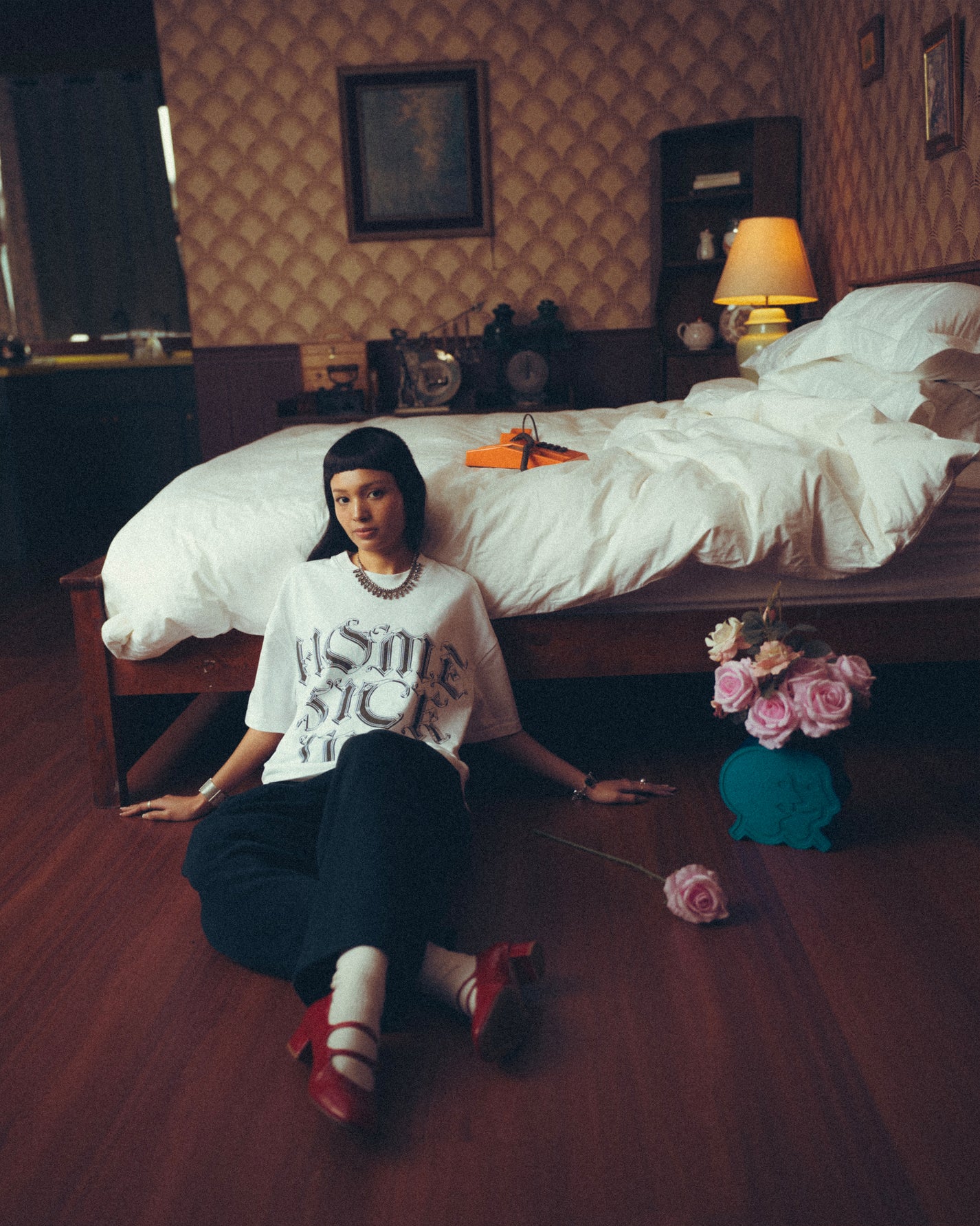 HOME SICK INN TEE WHITE